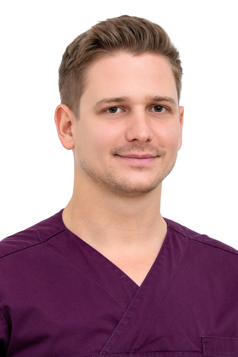 Dr. Dávid Farkas
